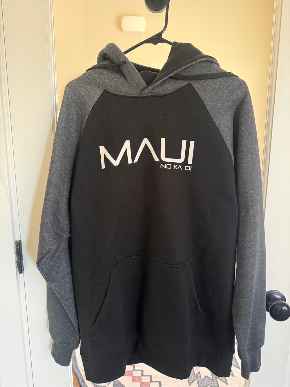 Men’s Black & Charcoal Hooded Pullover Sweatshirt Maui size XL